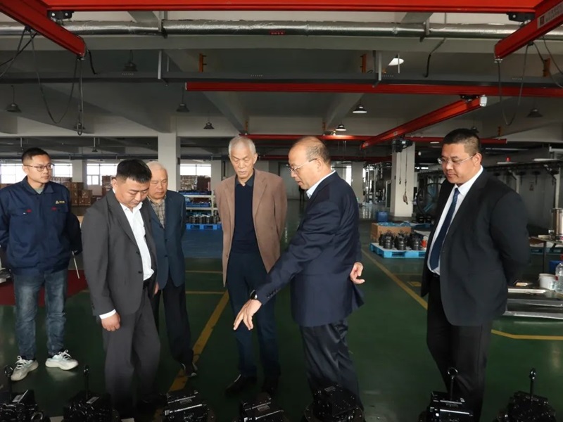 第七屆工程機械行業(yè)標準化工作會議暨2024年中國工程機械工業(yè)協(xié)會標準化工作委員會年會8.jpg 第七屆工程機械行業(yè)標準化工作會議暨2024年中國工程機械工業(yè)協(xié)會標準化工作委員會年會8.jpg